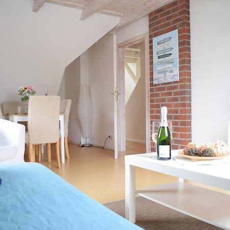 נוישטאדט אין הולשטיין Ferienwohnung Hafenwestseite Neustadt מראה חיצוני תמונה